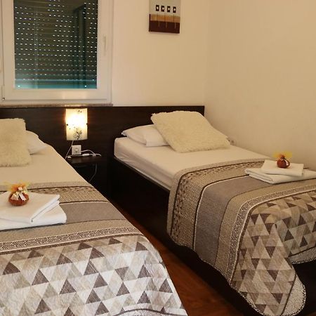 Apartments Marina Vodice Exterior foto