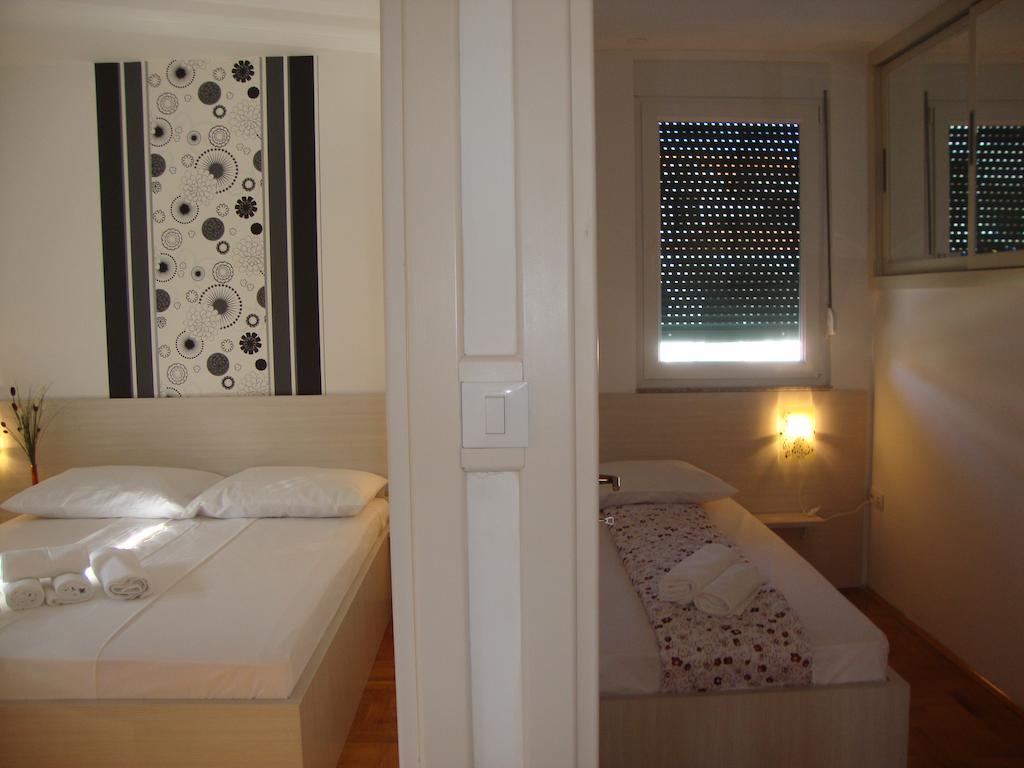 Apartments Marina Vodice Cameră foto